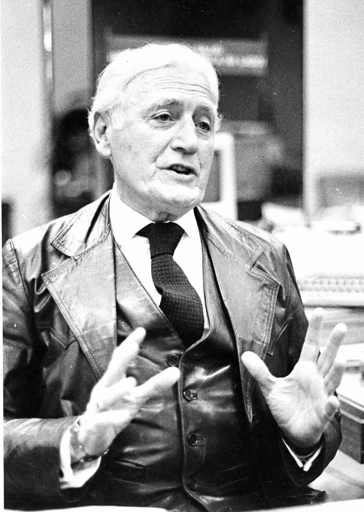 Miguel Serrano